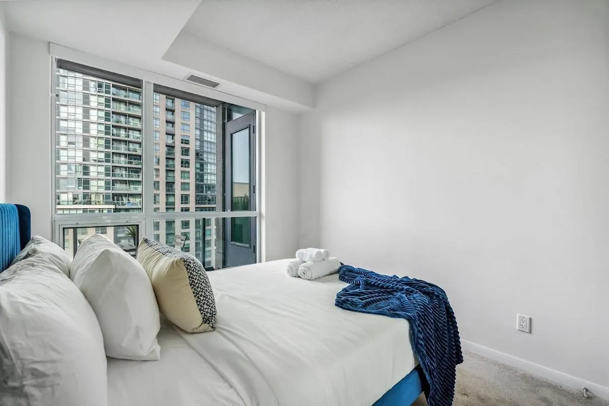 Apartamento Spacious 2Br Condo Downtown, Lakeshore, Parking Toronto Canadá