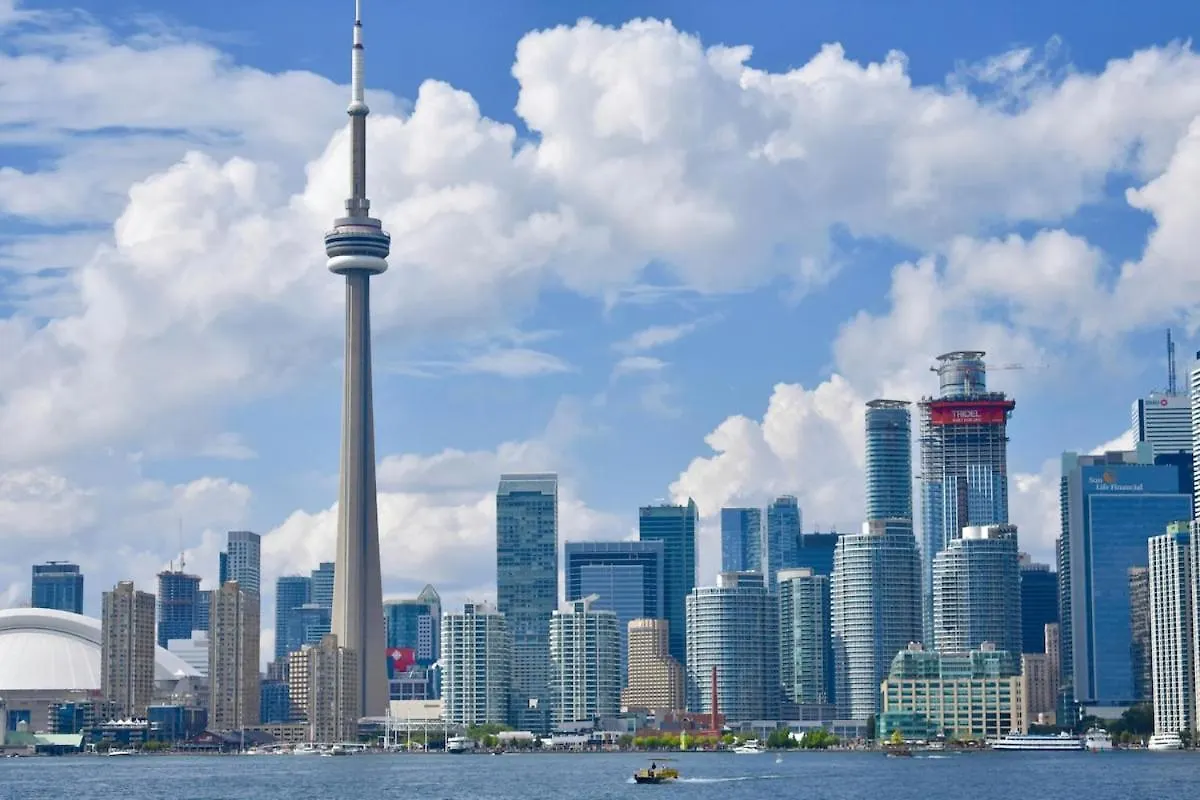 Spacious 2Br Condo Downtown, Lakeshore, Parking Toronto Canadá